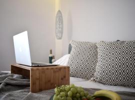 Meltemi – hotel w mieście Skiatos