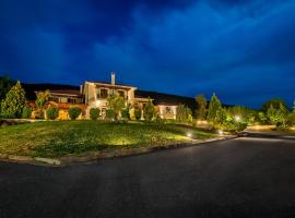 Rocabella Hellinikon Country Hotel, haustierfreundliches Hotel in Elliniko