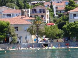 Apartmani Ivana & Toni, hôtel à Gradac