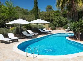 Agroturismo Can Guillem, farm stay in Santa Gertrudis de Fruitera