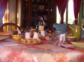 Croix Blanche, bed and breakfast en Cellieu