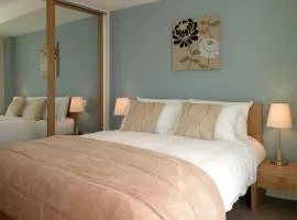 Liberty Wharf Apartments、セント・ヘリア・ジャージーのビーチ周辺のバケーションレンタル