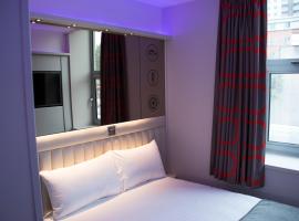 Point A Hotel London Westminster, hotel near Houses of Parliament, London