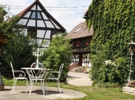 La Grange aux Coqs, nakvynės su pusryčiais namai mieste Ittenheim