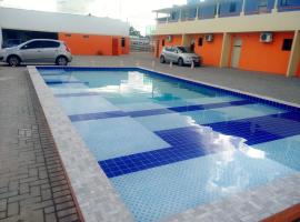 Pousada Itararé, отель с бассейном в городе Кампина-Гранди