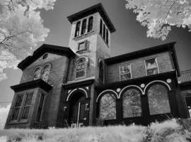 4 stars hotel in Sherbrooke