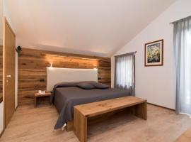 Hotel Ferrovia, Hotel mit Parkplatz in Calalzo