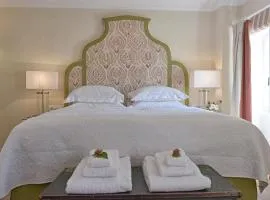 Achillion Liston Suites