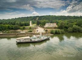 Хотелски комплекс Радецки град Козлодуй, hotel a Kozloduy