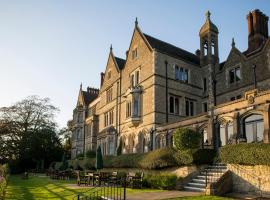 Nutfield Priory Hotel & Spa, hotell i Redhill