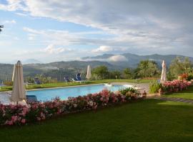 Villa Collebelvedere - Home Restaurant, rental liburan di Fara in Sabina