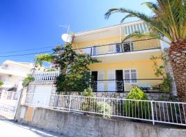 Apartments Alvin, hotel u gradu Franičevići