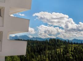 Hotel HARNAŚ dla dorosłych z widokiem na Tatry, hotel em Bukowina Tatrzańska