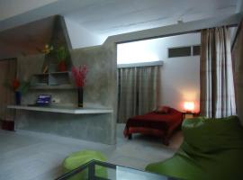 Auromode Apartments Auroville, khách sạn ở Auroville