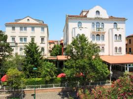 Hotel Biasutti, hotel en Lido de Venecia