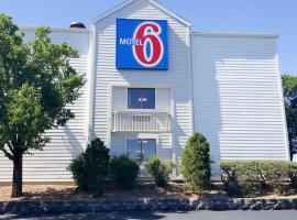 Motel 6-Maryland Heights, MO, hotel v destinácii Maryland Heights