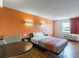Motel 6 Omaha - Central