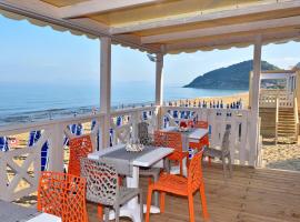 Hotel Costa d'Oro – hotel w mieście Santa Maria di Castellabate