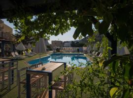 Fragiskos Hotel، فندق في ماتالا