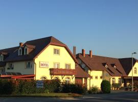 Patyi Étterem és Hotel, hotell i Bögöte