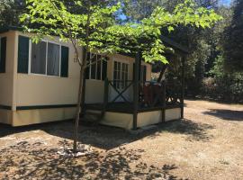 Mobile Homes Camping Biograd, hotel di Biograd na Moru