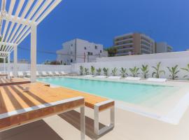 White Apartments - Adults Only, departamento en Ibiza