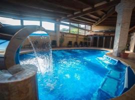 Hostal Rural & Spa Las Vistas, vakantiewoning in Pastrana