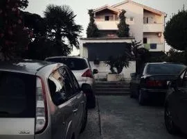 Apartments Leonarda