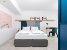 BnBiz - Coworking Hotel, B&B in Fiorenzuola dʼArda