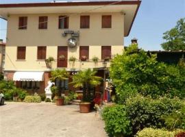 Al Cavallino Bianco, budgethotel i Tricesimo