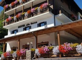 Hotel Alla Rocca: Varena'da bir otel
