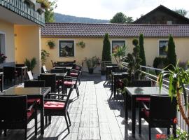 Gasthof-Hotel Dilger, недорогой отель в городе Rattenberg