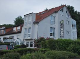 Hotel Garni Am Schäfersberg, hostal o pensión en Niedernhausen