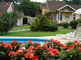 Pousada Aldeia dos Sonhos, hotel with pools in Canela