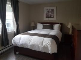 1-Bedroom Apartment Sweet #3 by Amazing Property Rentals, hotel i Gatineau