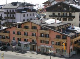 Hotel Edelweiss, hotell i Passo del Tonale