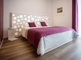 Dimora Mefite-Camere con Bagno Privato e Self check-in, hótel í Matera