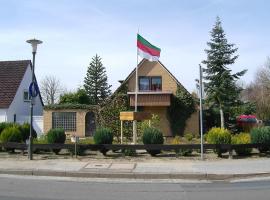 Haus Helgoland in Otterndorf bei Cuxhaven – dom przy plaży w mieście Neuhäuserdeich