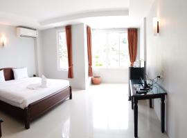 J.Holiday Inn Krabi, accessible hotel in Krabi town