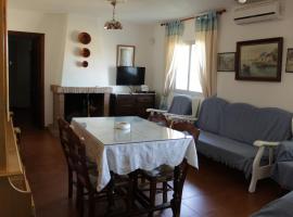 Casa Rural El Tejar, familiehotell i Higuera de la Sierra
