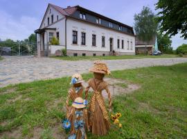 Pension Kuhn, hotel na may parking sa Klietz