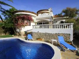 ARENDA Villa Coral Pino Alto