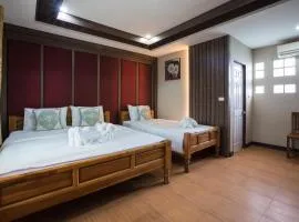 Baanchernchiangmai Hotel