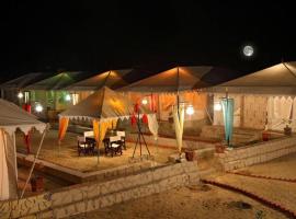 The Mama's Resort & Camp, luxury tent sa Kūri