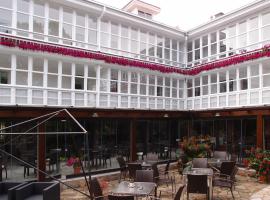 El Montero, hotel v destinaci Soto