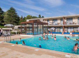 Résidence Prestige Odalys Le Clos Saint Michel, hotel with pools in Chinon