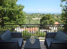 Pine House with Sea View, cheap hotel in Lefkada Town