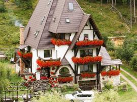 Pensiunea Casa Noastra, romantic hotel in Arieşeni