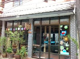 Baan Jaidee Guesthouse, hotel en Trat