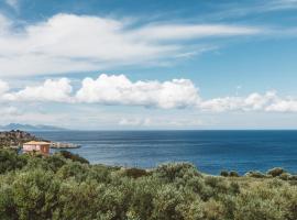 Fexulis Studios & Suites, Hotel in Agios Nikolaos